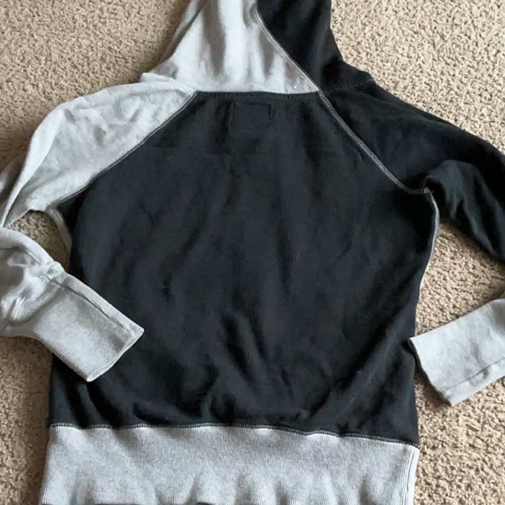 Fox Two-Tone Hoodie in Black and Gray - Picture 5 of 7